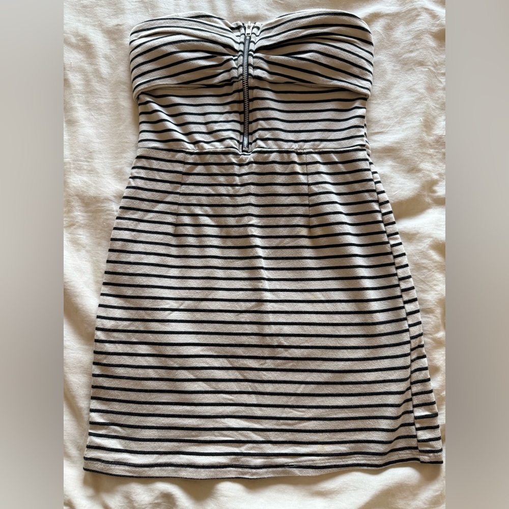 Nella Fantasia Monochrome Strapless Dress